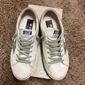 Well loved golden goose sneakers!